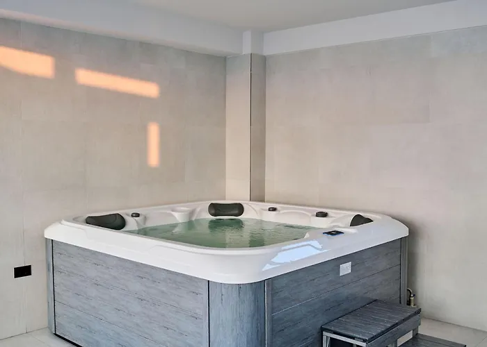 Smarald Sea View In Infinity - Parking * Mamaia